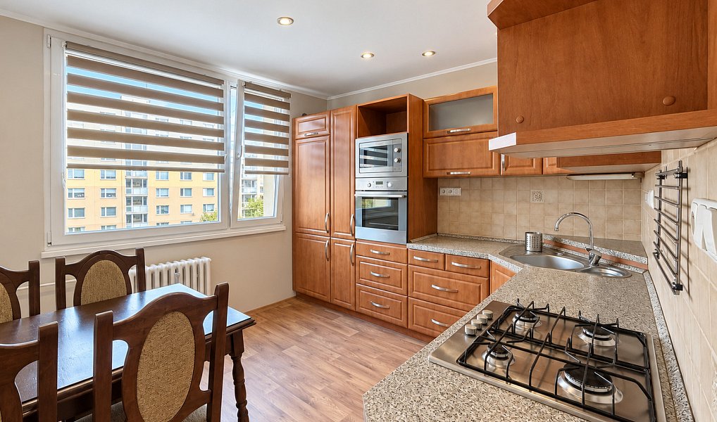 Prodej bytu 3+1 76 m², Jirkov – náhled fotky 3