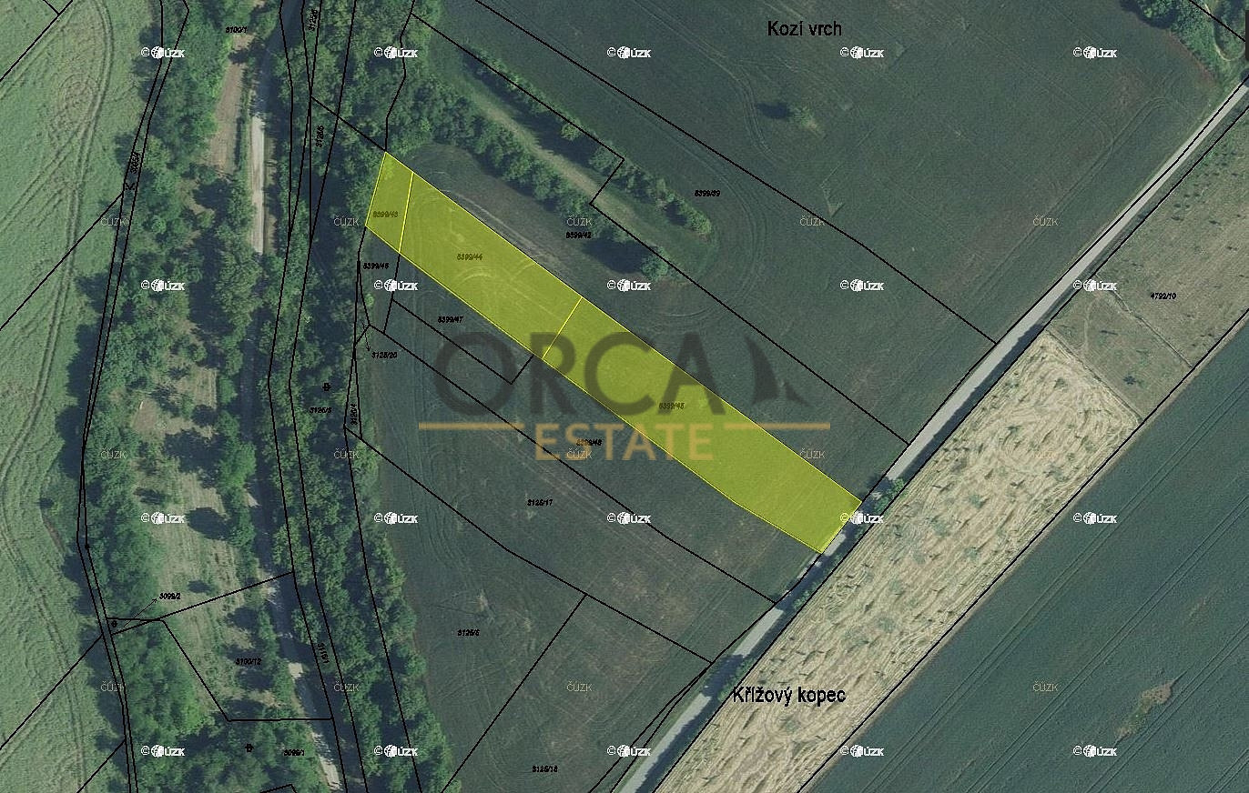 Prodej stavebního pozemku 2 279 m²