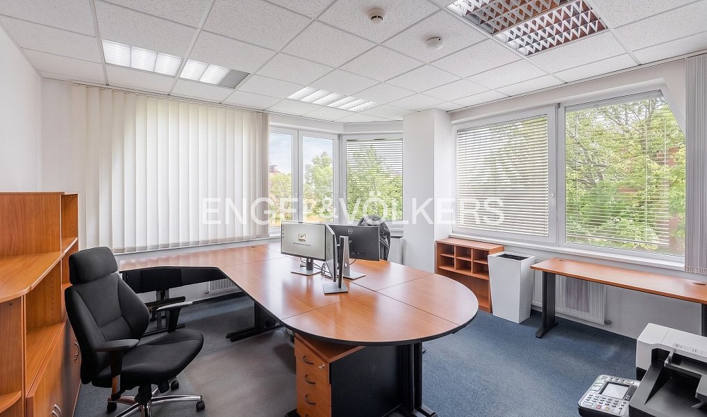 Pronájem kanceláře 191 m², Praha – náhled fotky 5