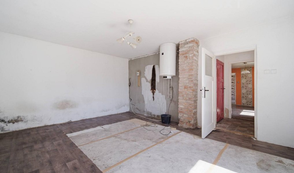 Prodej domu 250 m² s pozemkem 1 579 m², Adamov – náhled fotky 23