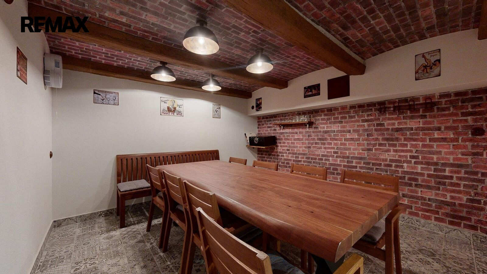 Prodej ubytovacího objektu 655 m² – fotografie 3