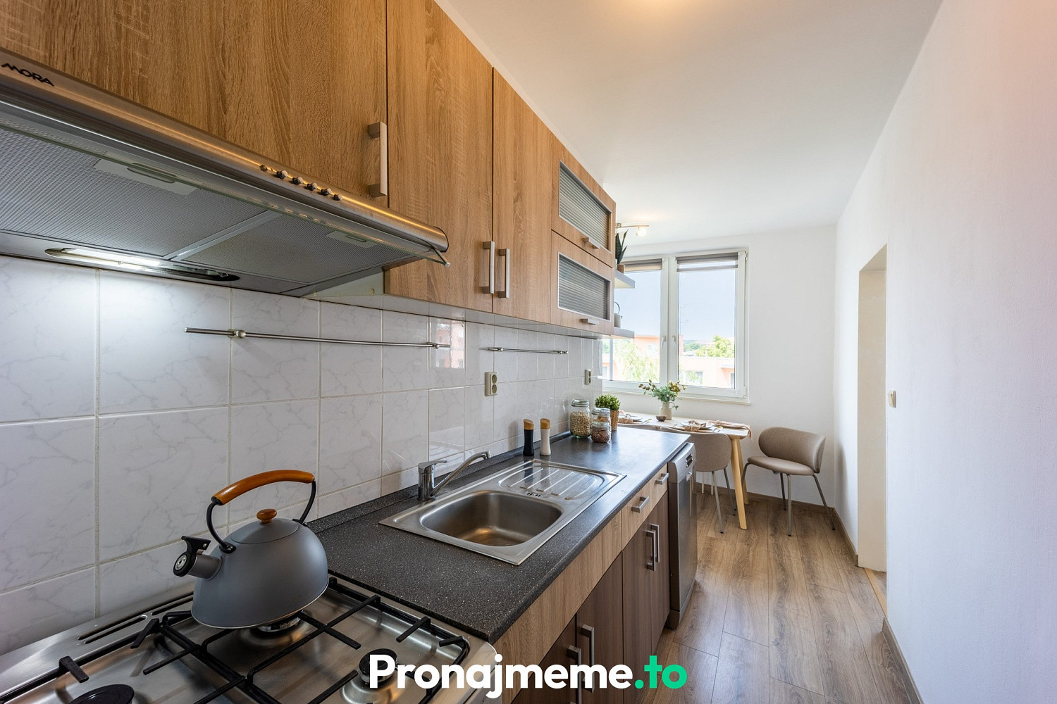 Pronájem bytu 3+1 56 m² – fotografie 3