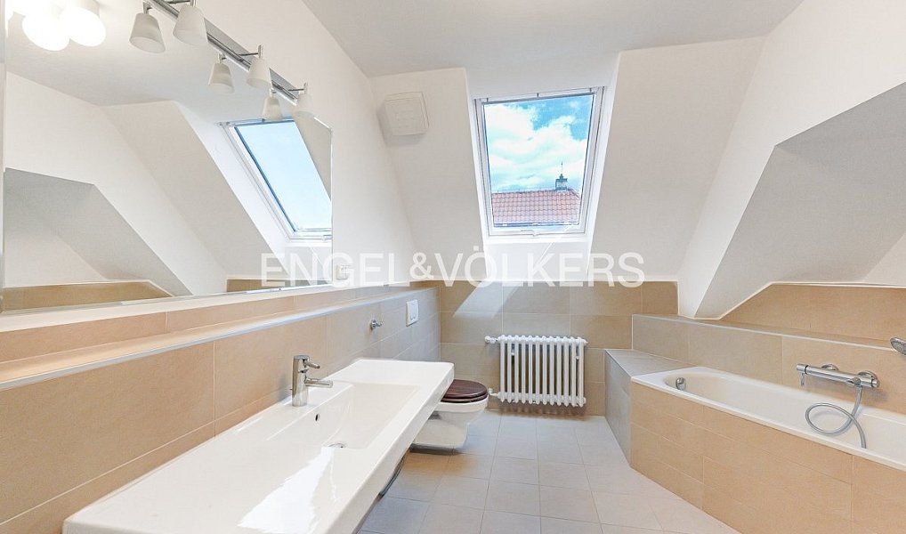Pronájem domu 417 m² s pozemkem 1 000 m², Praha – náhled fotky 15