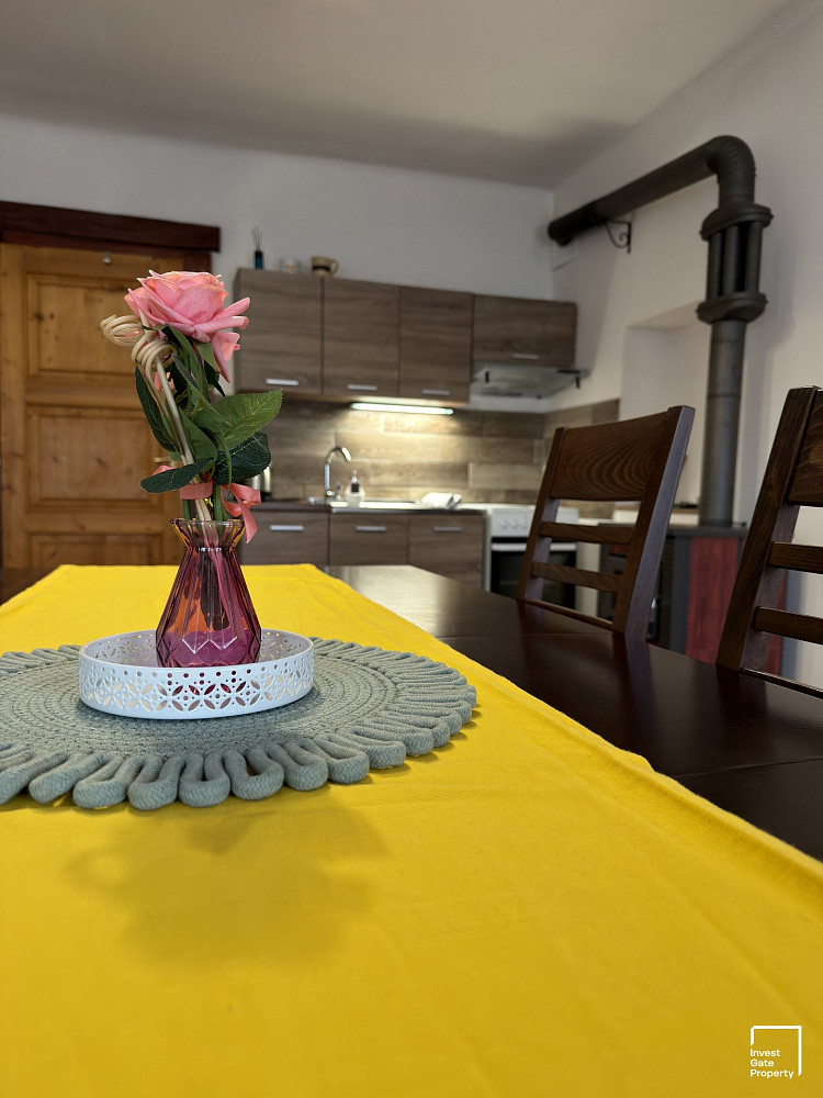 Prodej domu 180 m² s pozemkem 106 m² – fotografie 2