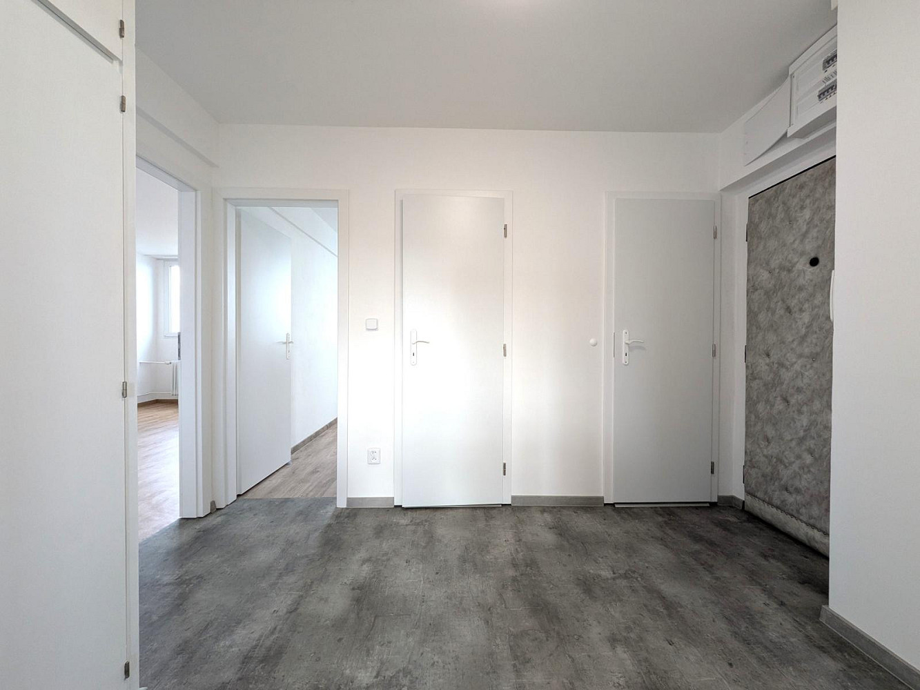 Pronájem pokoje 11 m² – fotografie 4