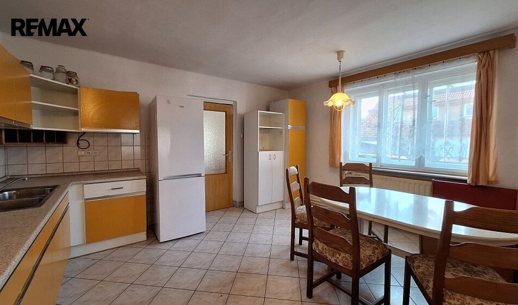 Prodej domu 130 m² s pozemkem 488 m², Strunkovice nad Blanicí – náhled fotky 9