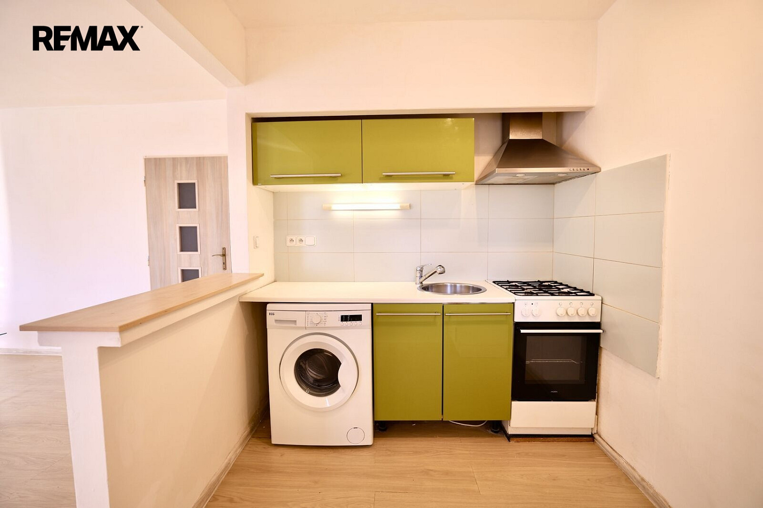 Pronájem bytu 1+kk 35 m²