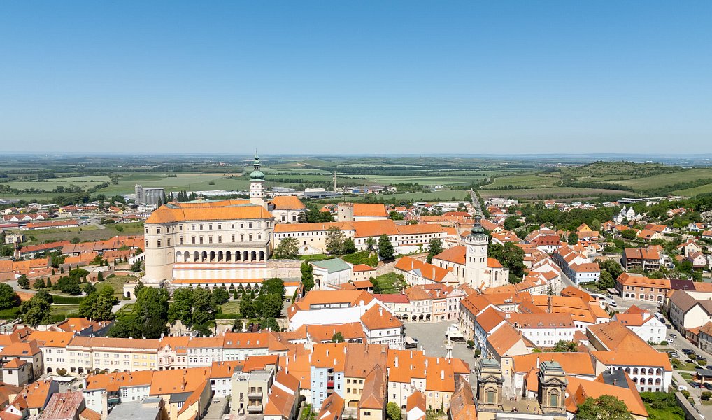 Prodej ubytovacího objektu 820 m², Mikulov – náhled fotky 28