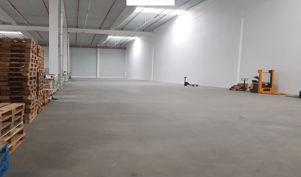 Pronájem skladovacích prostor 860 m², Hněvotín – fotka 1 z 10