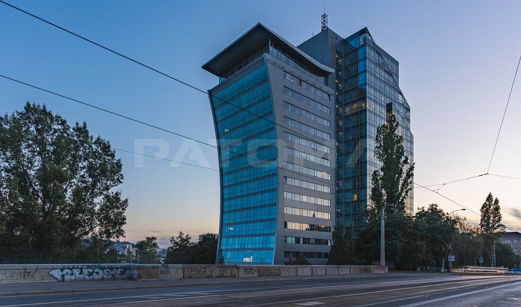 Pronájem kanceláře 307 m², Praha – náhled fotky 16