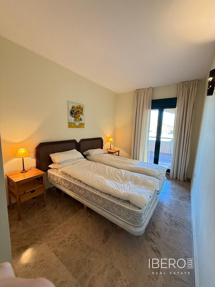 Piso 4+kk – Marbella, San Pedro Alcántara - Más