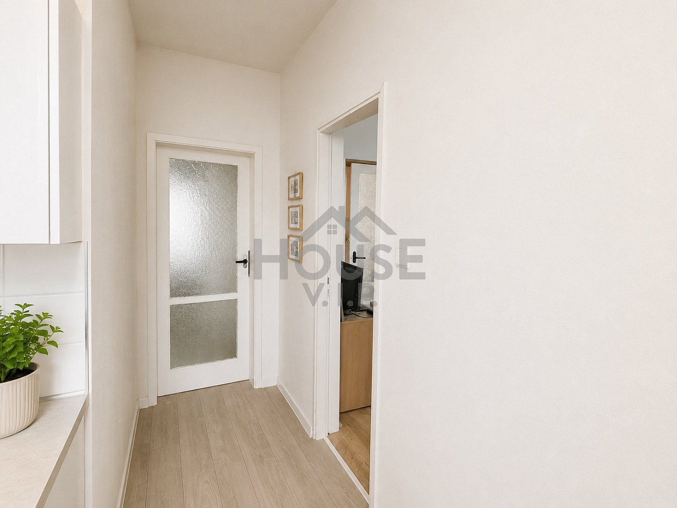 Prodej bytu 2+1 53 m² — photo 5