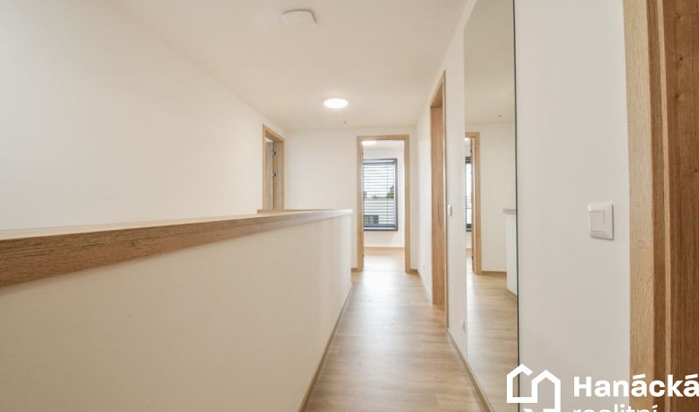 Prodej domu 200 m² s pozemkem 397 m², Olomouc – náhled fotky 25