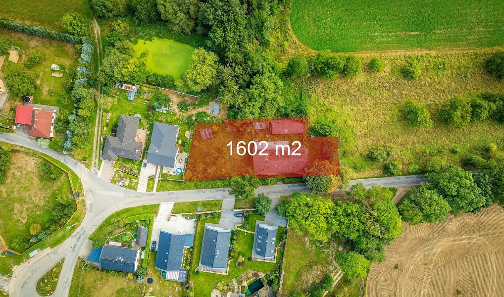 Prodej domu 230 m² s pozemkem 1 602 m², Jihlava – náhled fotky 2