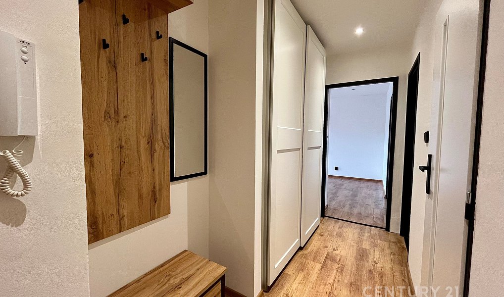 Pronájem bytu 2+1 50 m², Děčín – náhled fotky 2
