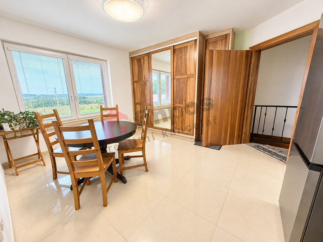 Pronájem bytu 2+kk 98 m² – fotografie 4