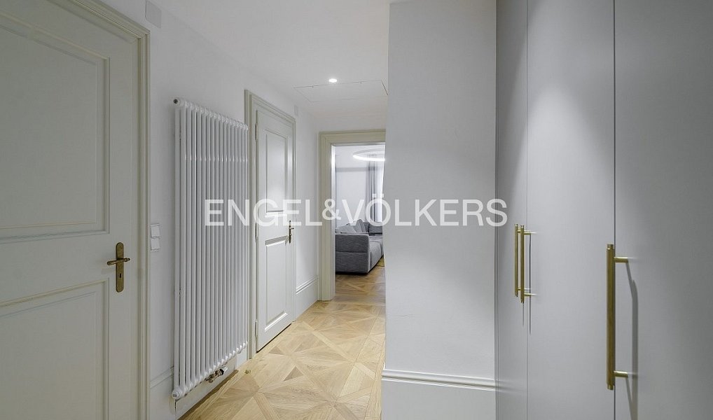 Pronájem bytu 2+kk 72 m², Praha – náhled fotky 9