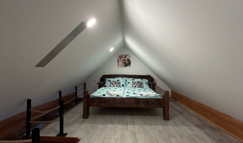 Prodej domu 180 m² s pozemkem 106 m², Černá v Pošumaví – náhled fotky 9