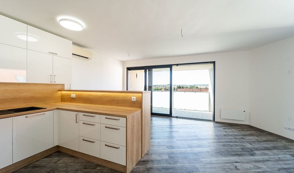 Prodej bytu 4+kk 88 m², Mikulov – náhled fotky 8