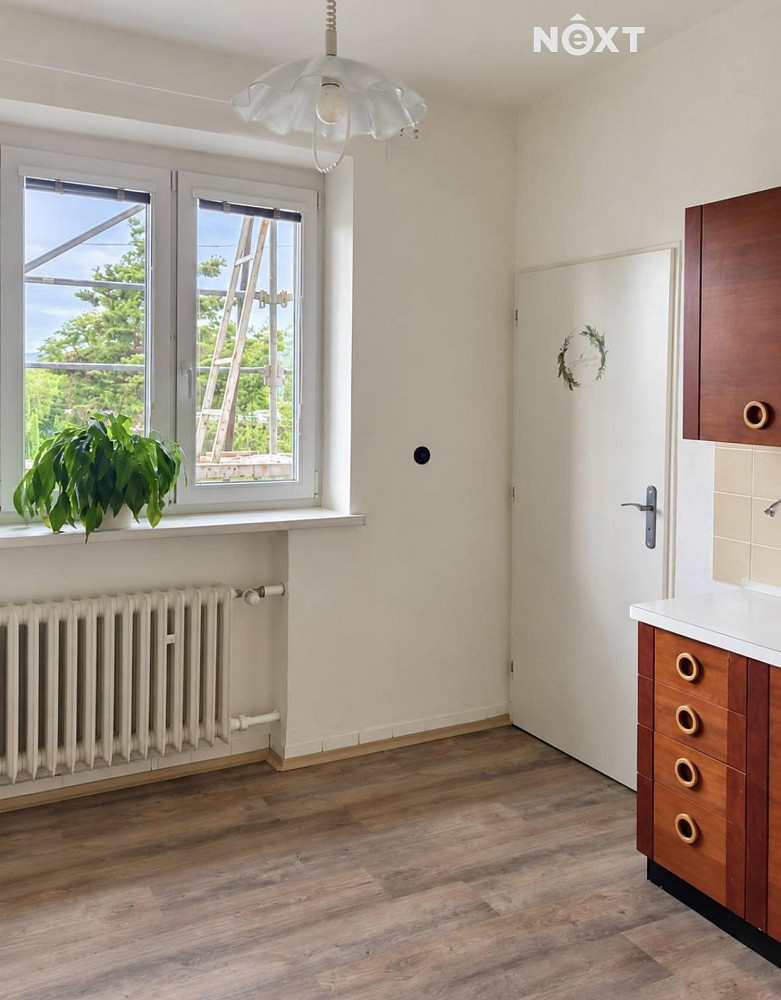 Pronájem bytu 2+1 80 m² – fotografie 3