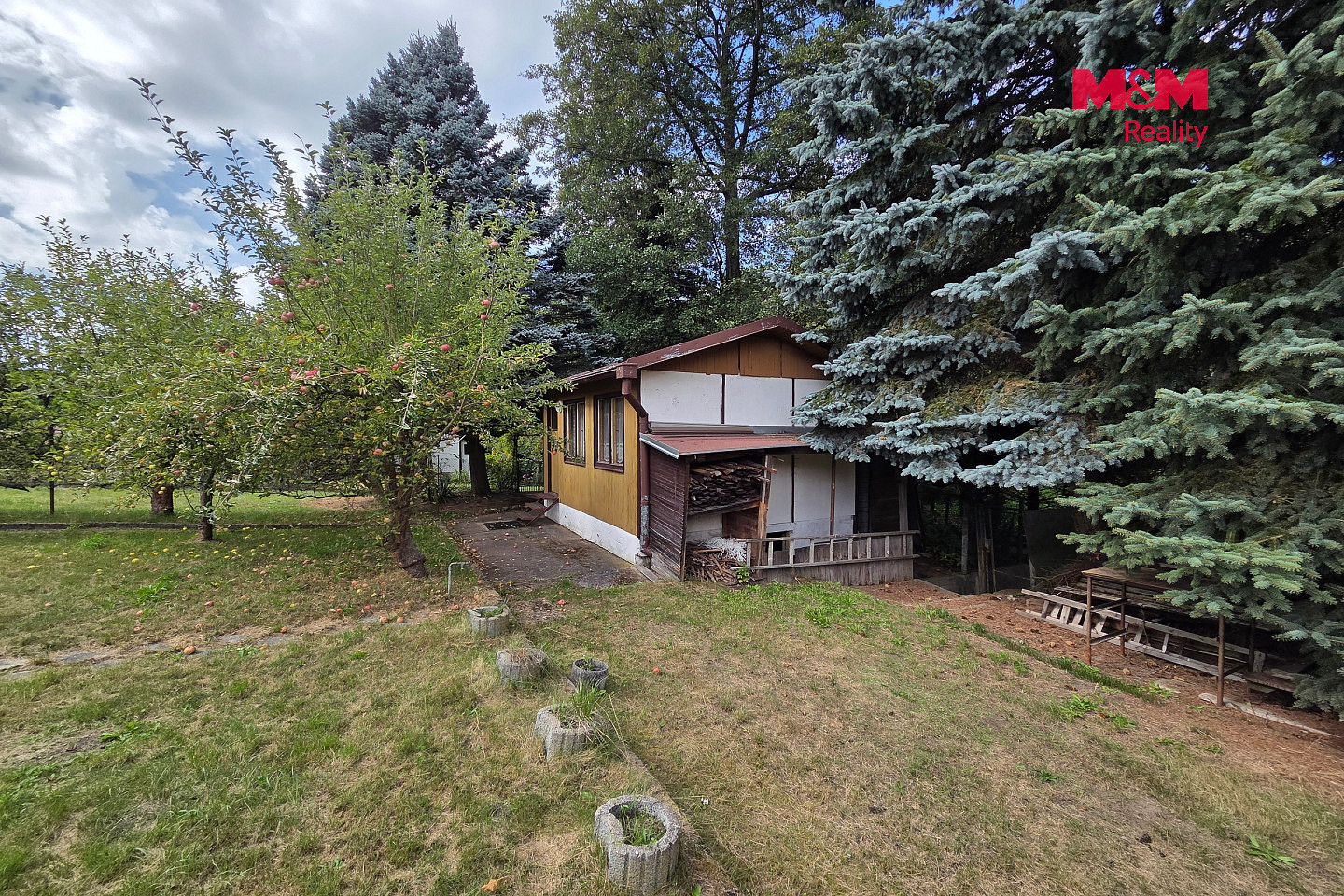 Prodej chaty/chalupy 17 m² s pozemkem 398 m²