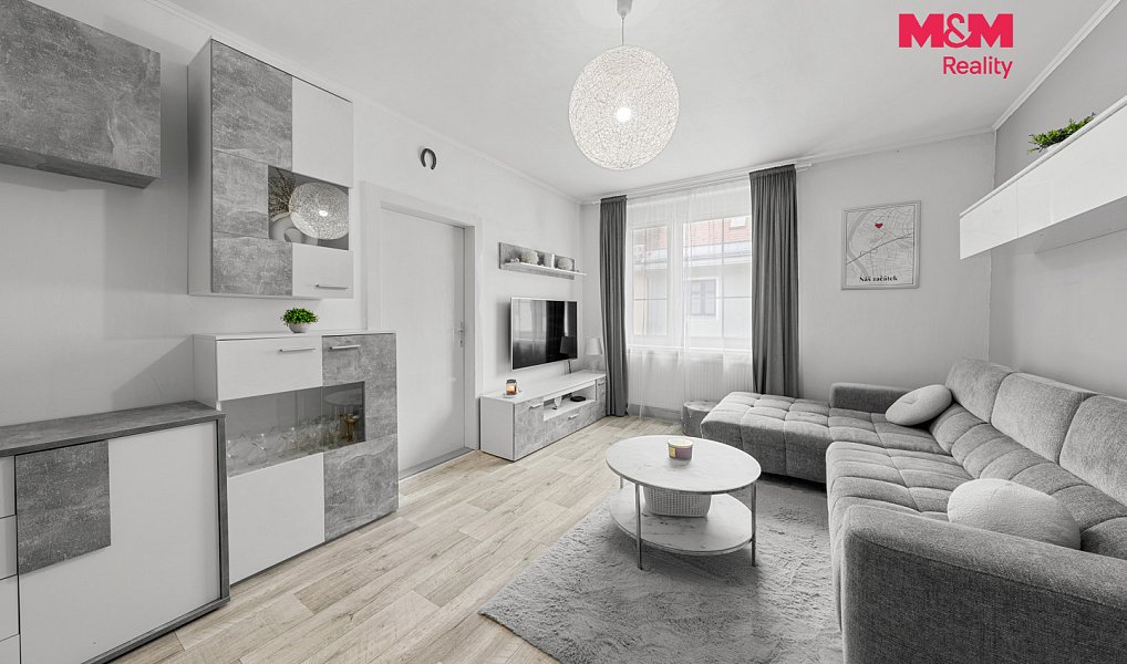 Prodej bytu 2+1 68 m², Děčín – náhled fotky 2