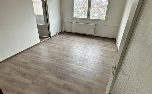 Pronájem bytu 3+1 78 m², Ječná, Kadaň, okres Chomutov