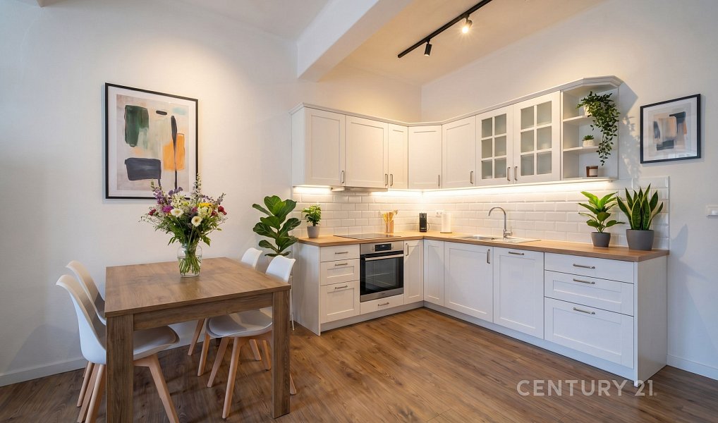 Prodej bytu 4+kk 98 m², Úvaly – náhled fotky 2