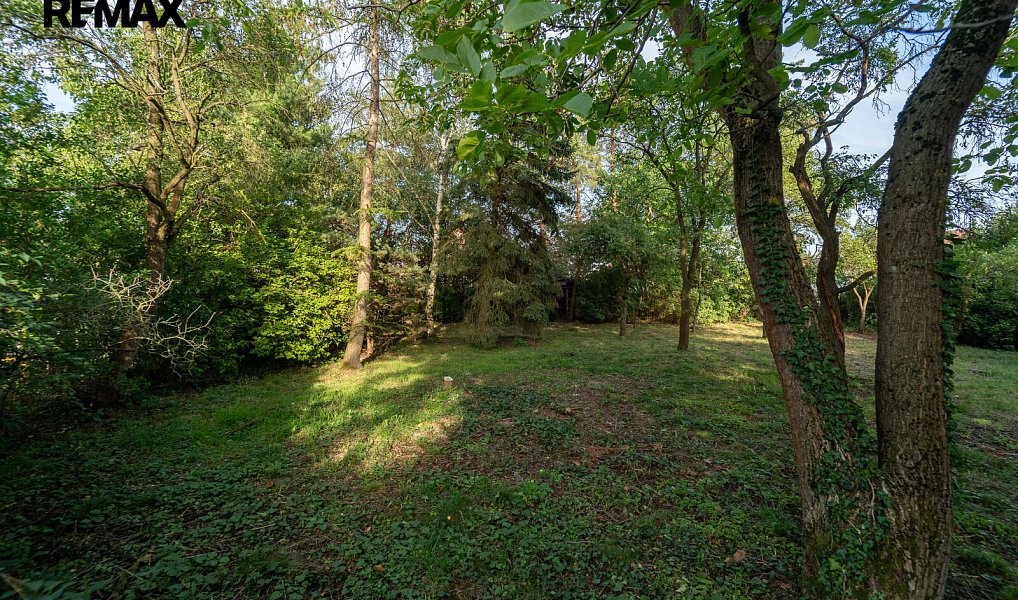Prodej stavebního pozemku 818 m², Krakovany – náhled fotky 7