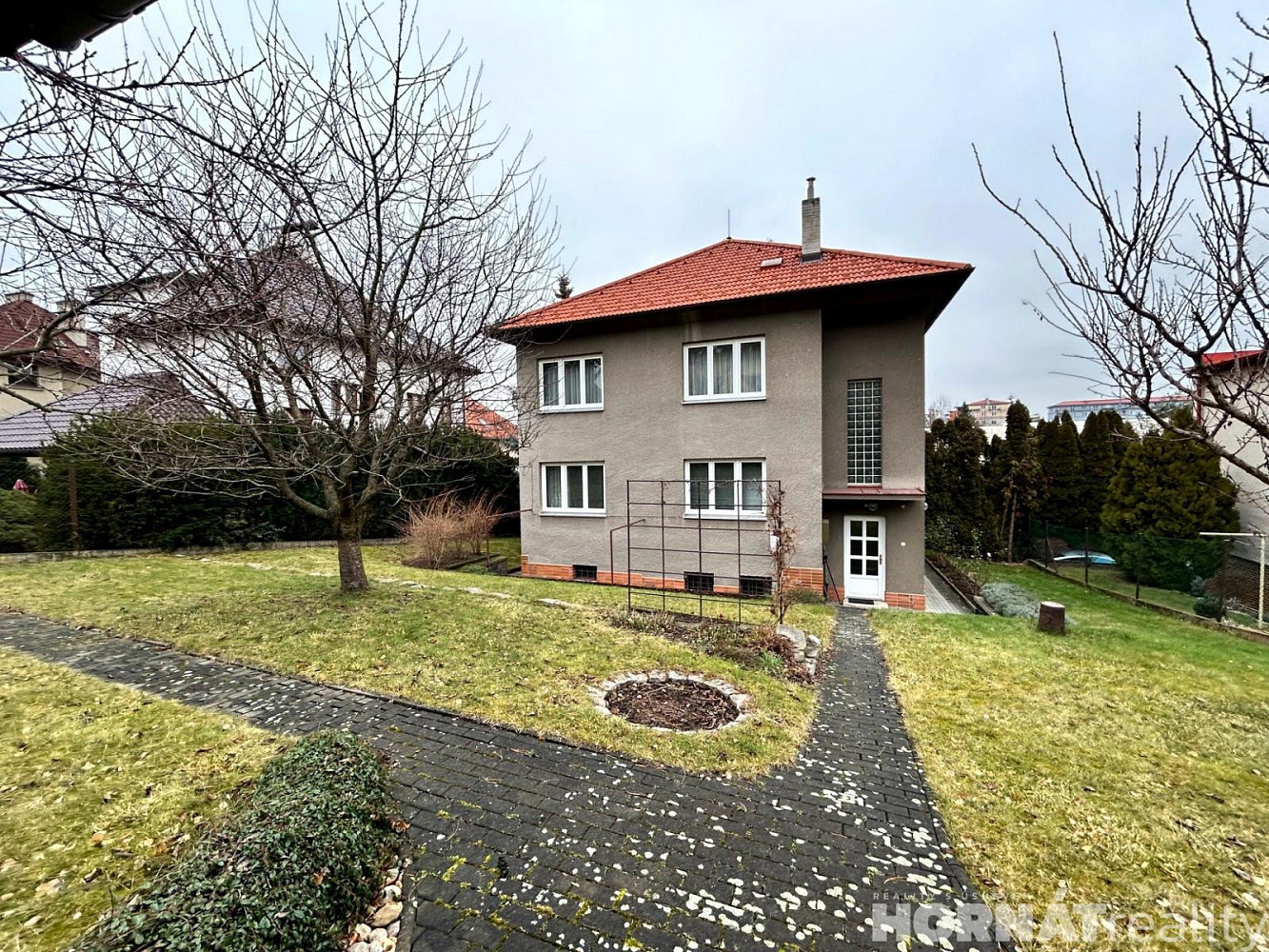 Prodej domu 335 m² s pozemkem 629 m² – fotografie 2