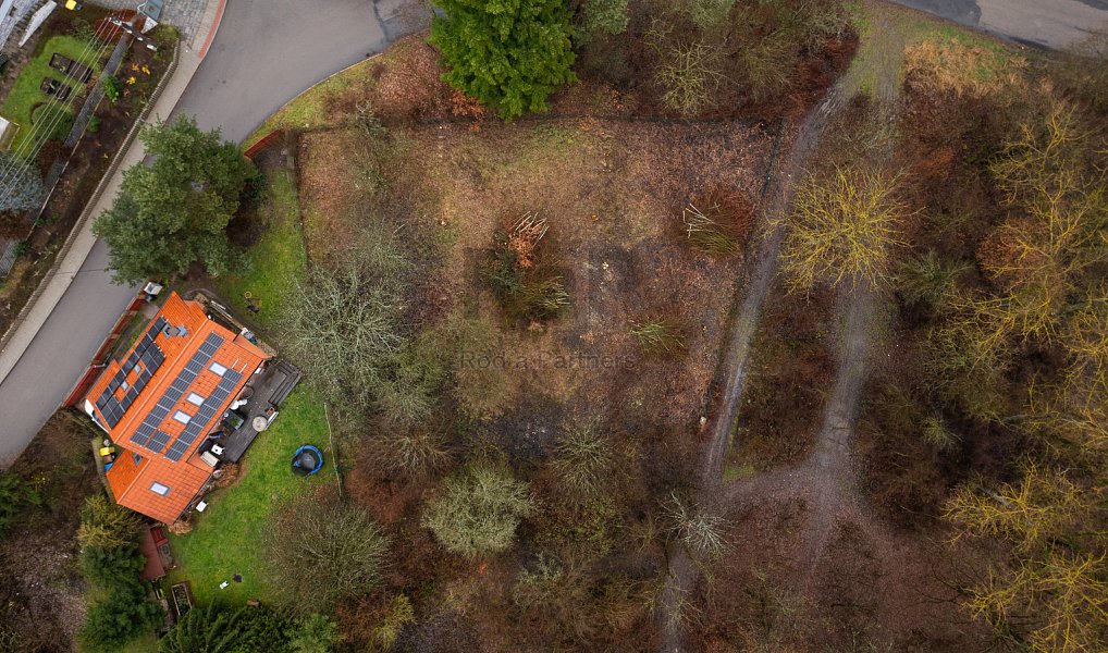 Prodej stavebního pozemku 1 247 m², Velké Popovice – náhled fotky 5