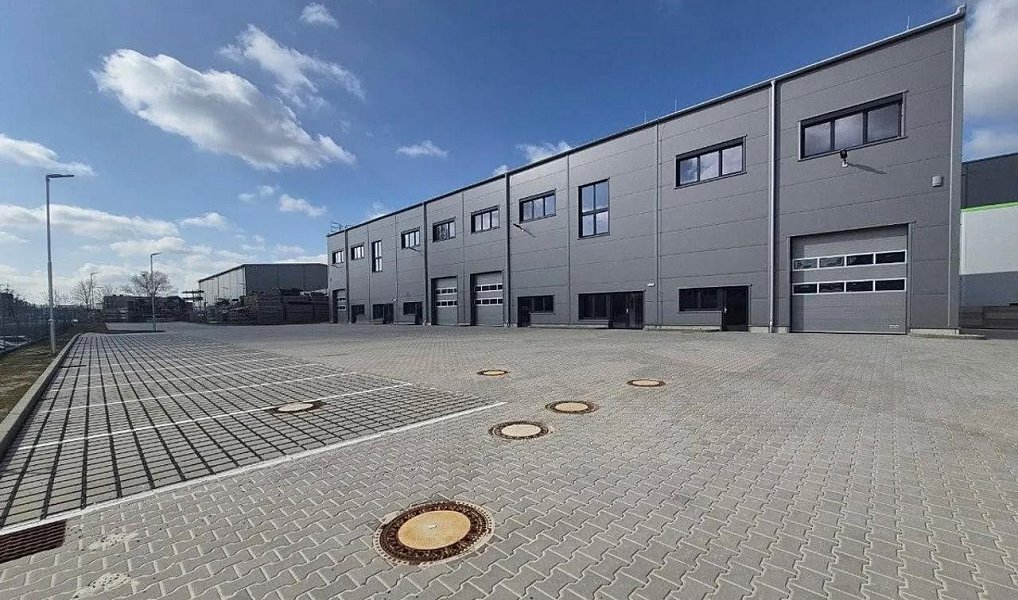 Pronájem komerčního objektu (jiného typu) 550 m², Praha – fotka 1 z 19