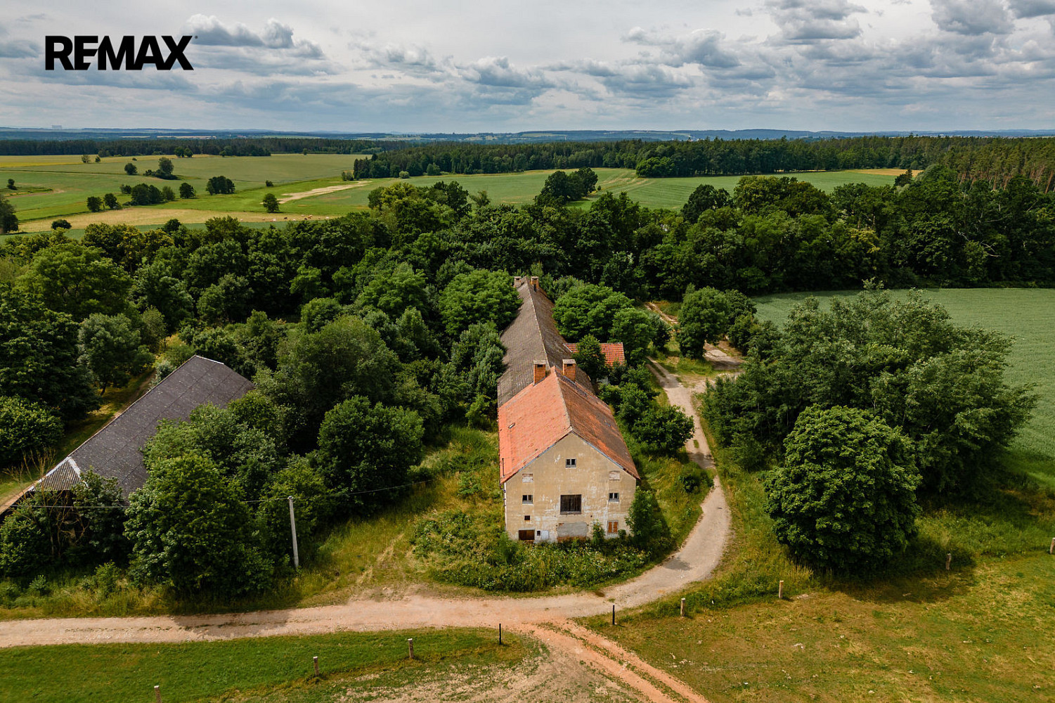 Prodej zemědělského objektu 830 m² – fotografie 2