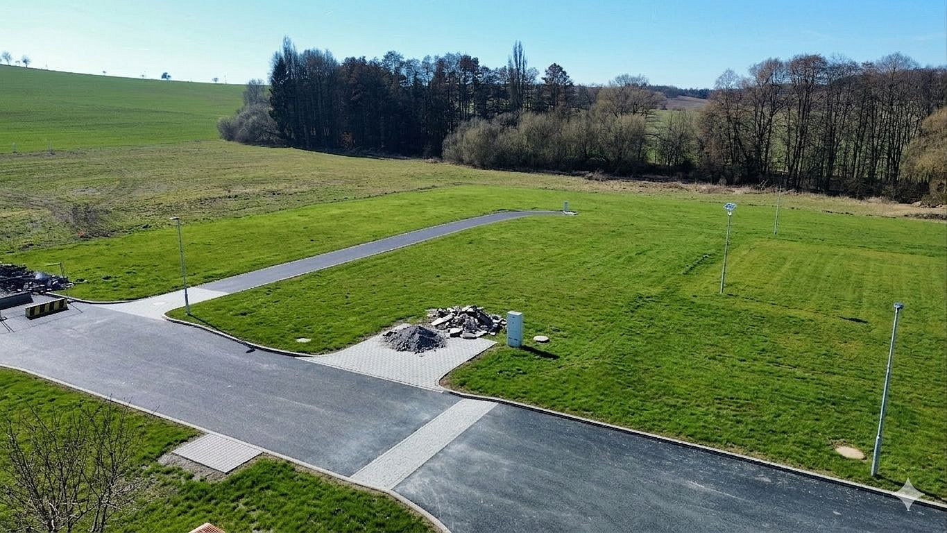 Prodej stavebního pozemku 1 200 m² – fotografie 5