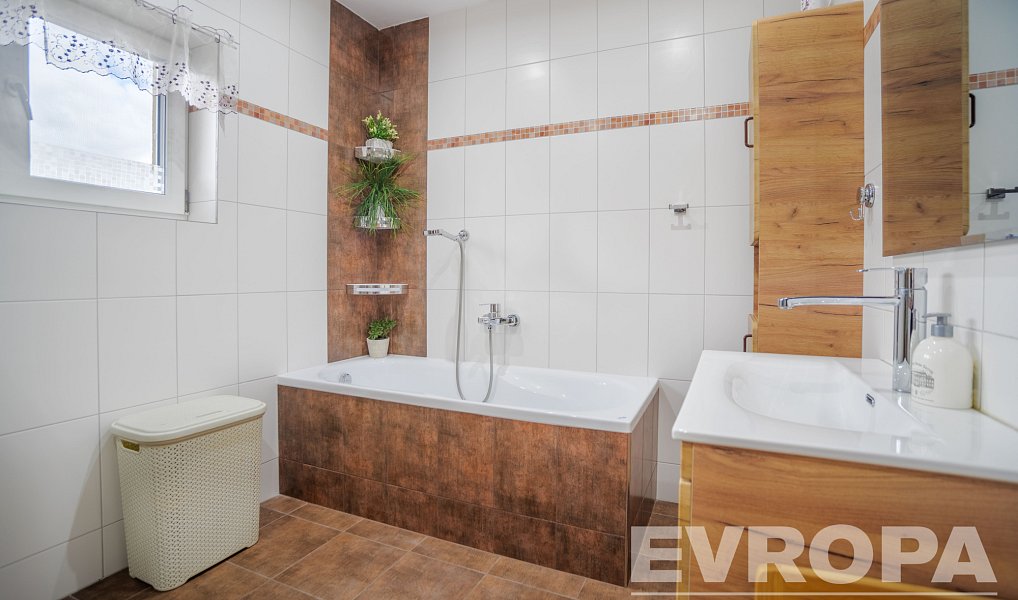 Prodej domu 123 m² s pozemkem 1 454 m², Kladruby nad Labem – náhled fotky 15