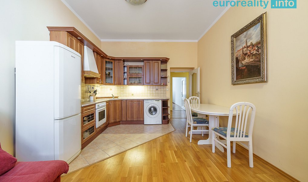 Prodej bytu 2+1 80 m², Karlovy Vary – náhled fotky 7