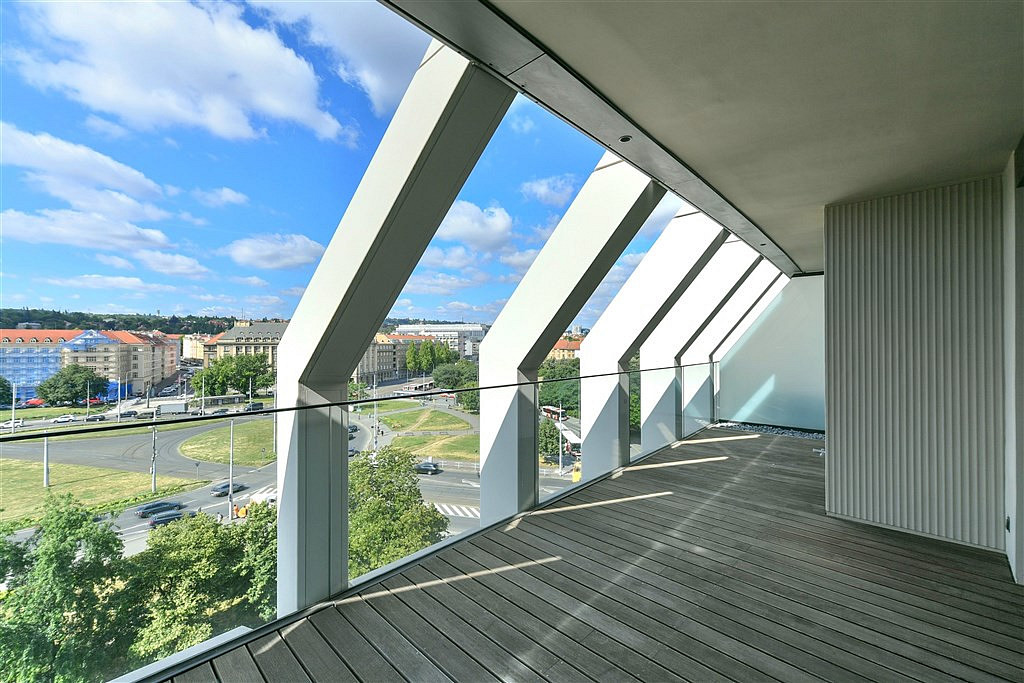 Pronájem bytu 3+kk 129 m²