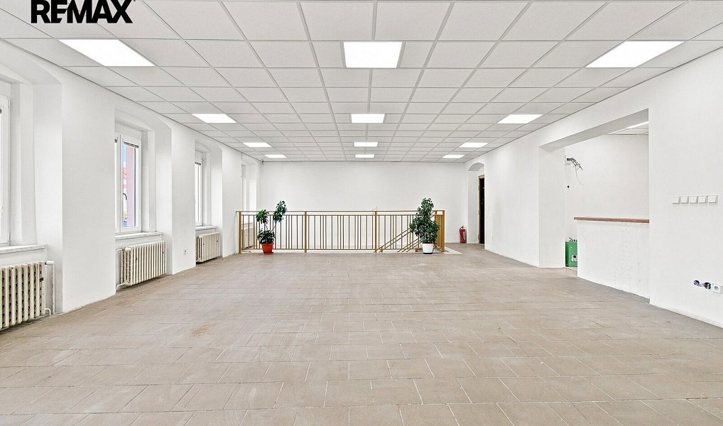 Pronájem obchodních prostor 171 m², Přeštice – náhled fotky 9