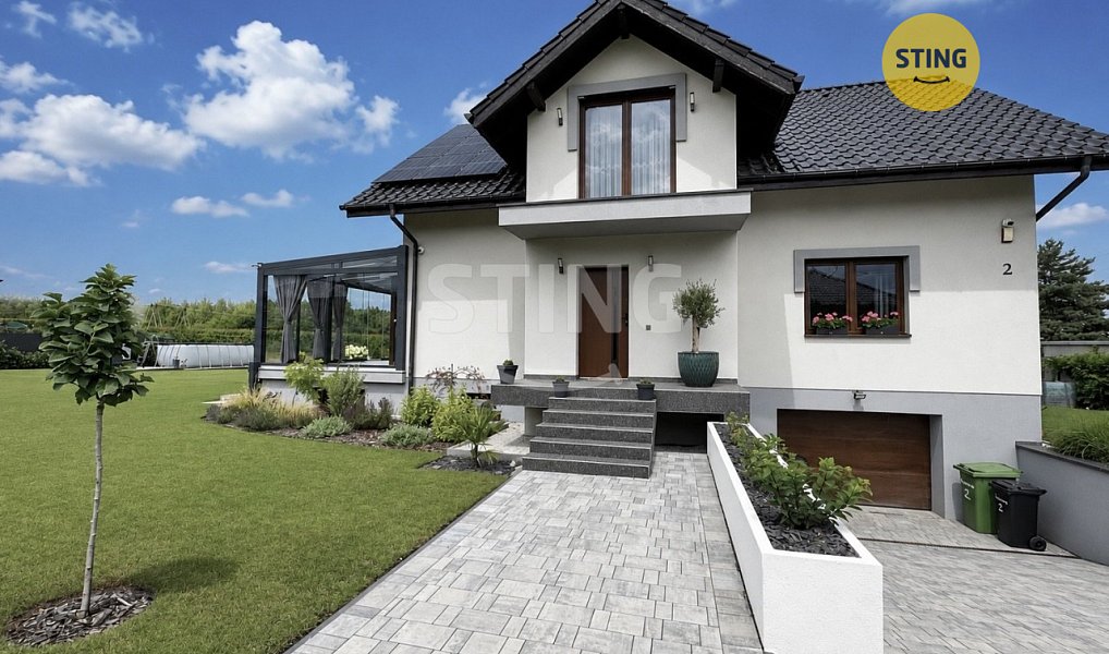 Prodej rodinného domu, 300 m², Rogów