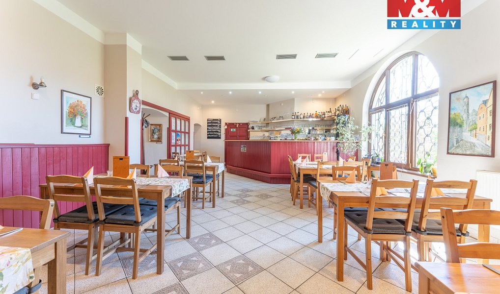 Prodej domu 390 m² s pozemkem 1 050 m², Suchdol – náhled fotky 3