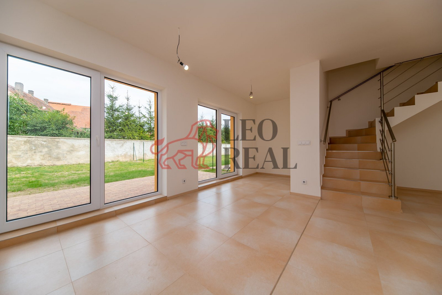 Prodej domu 150 m² s pozemkem 398 m² – fotografie 3