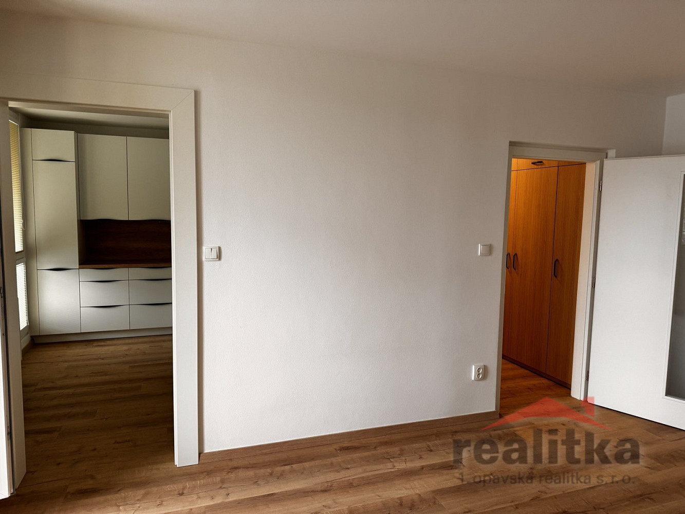 Pronájem bytu 1+1 35 m² – fotografie 4