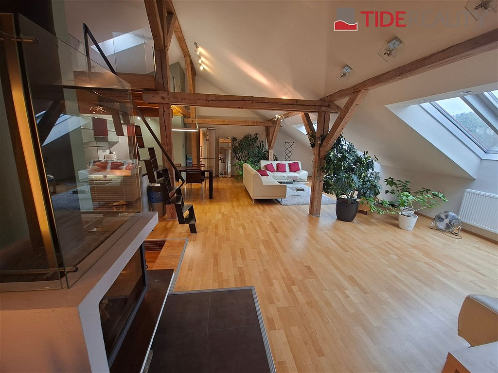 Pronájem bytu 2+kk 114 m² — photo 3