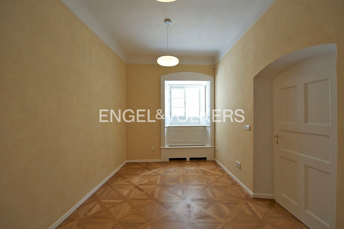 Pronájem bytu 2+1 54 m² – fotografie 2