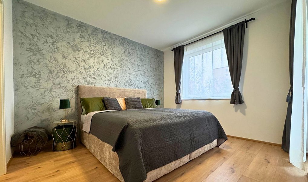 Pronájem bytu 2+kk 62 m², Nové Strašecí – náhled fotky 2