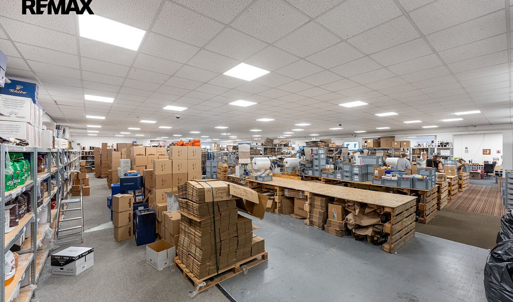 Pronájem skladovacích prostor 1 088 m², Průhonice – náhled fotky 9