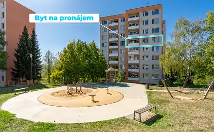 Pronájem bytu 3+1 69 m², Budovatelská, Zlín