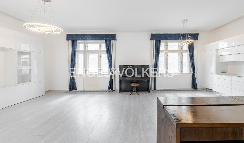 Pronájem bytu 2+kk 81 m², Praha – náhled fotky 4