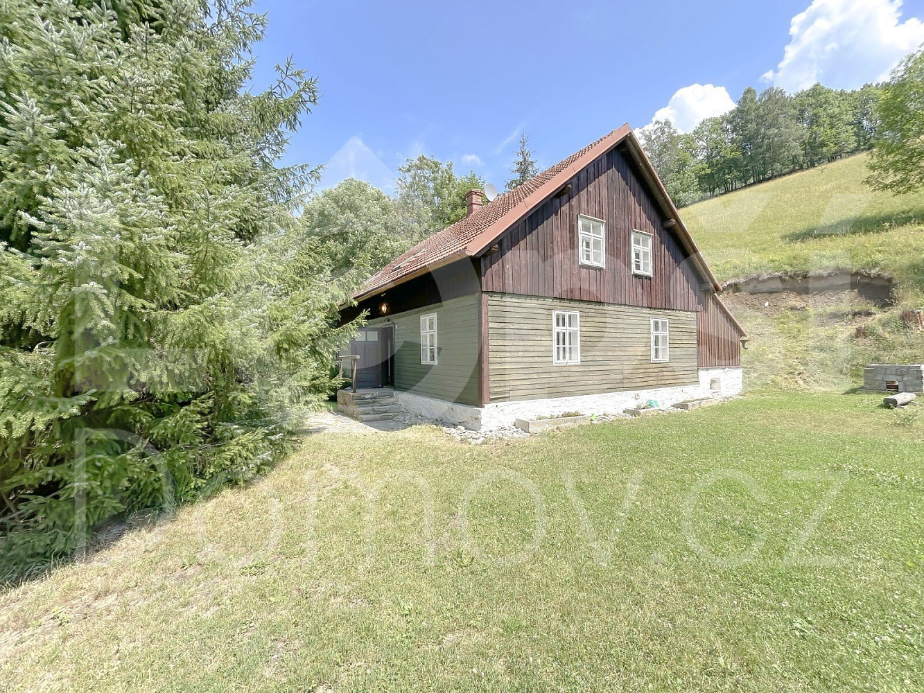 Prodej domu 225 m² s pozemkem 4 265 m² – fotografie 2
