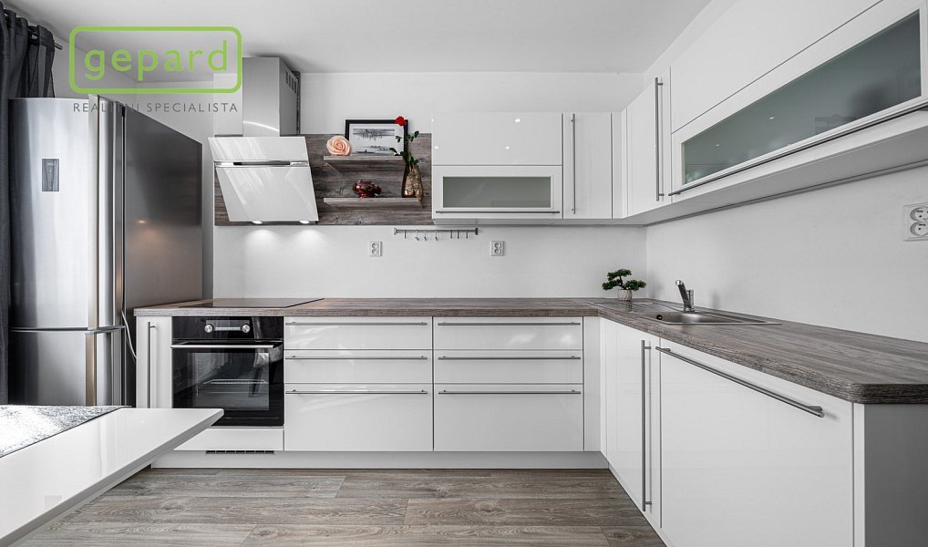 Prodej bytu 2+1 64 m², Sokolov – náhled fotky 2